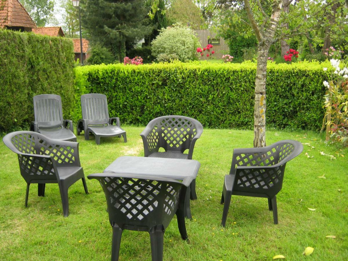 Gite Des Pins Penches Brunville Exterior foto